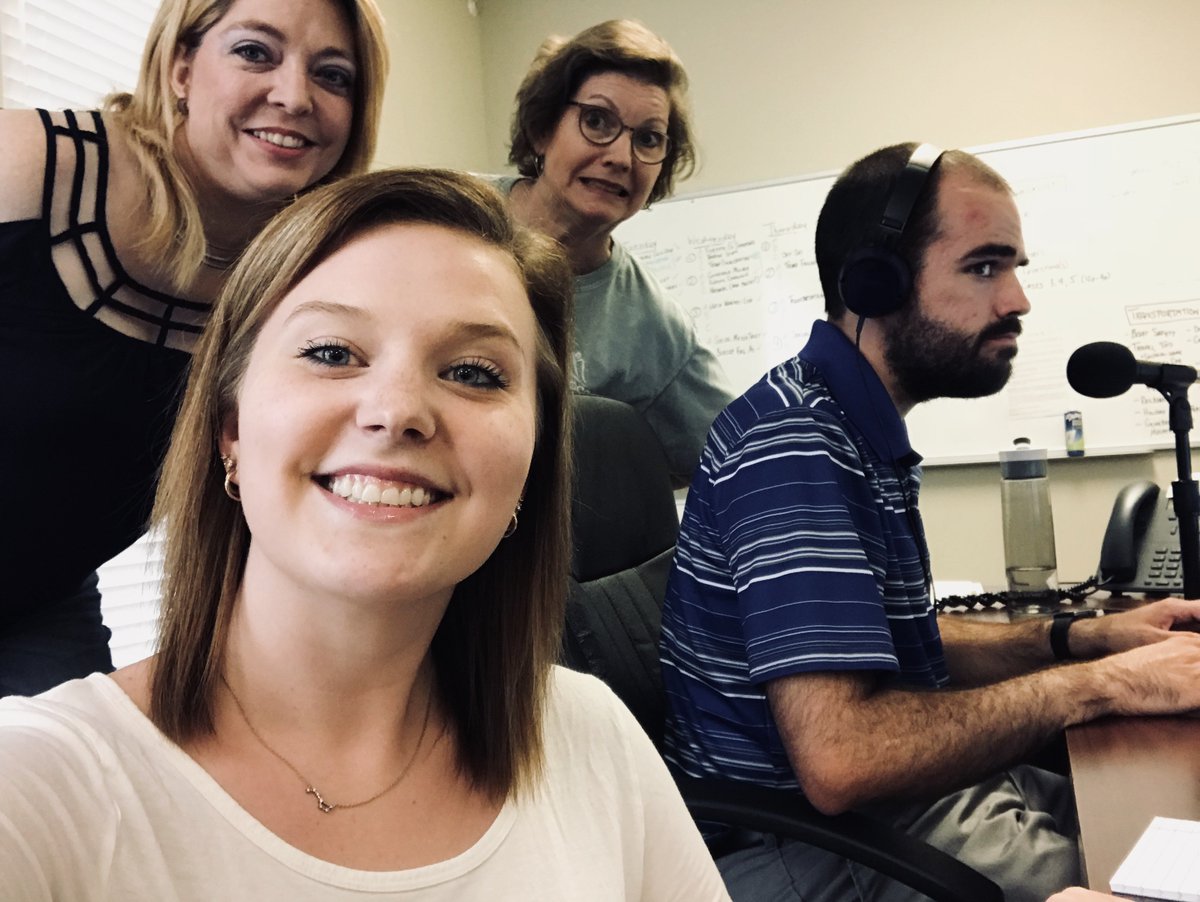 WDUNRadio's tweet photo. Happy #NationalSelfieDay from the news crew! #accesswdun 📷🤳🎧 https://t.co/dMRWMp8qFL