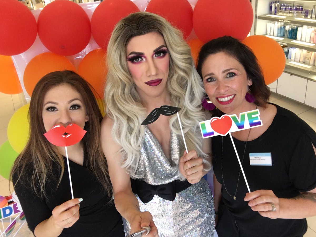 sdmsilverado's tweet photo. Angelina is in the building. Selfies until 3pm. #PrideMonth2018 #NationalSelfieDay #ProudToBe https://t.co/2tJ15vAdJA