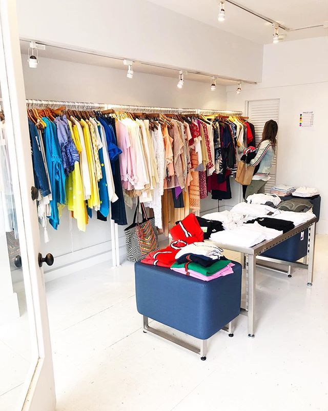 shopfinalsale's tweet photo. #Summer #chic is so in, visit us in #Southampton! New #SAMPLESALE alert! 💙 https://t.co/XOtVzgz2lO