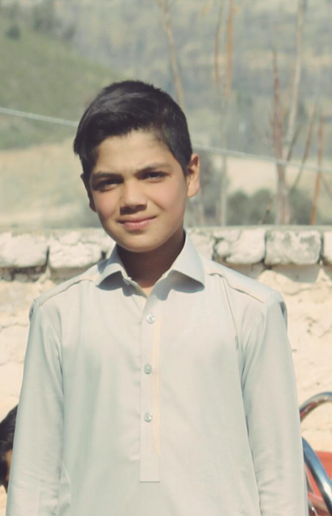 URHANZEB's tweet image. 😊A SmiLe is a winDoW oN yoUr faCe To shOw YOuR HeArt is aT HoMe. 😍😍

#SiMpLeCliCk💛 #bro #chotto #IhsanZebKhan