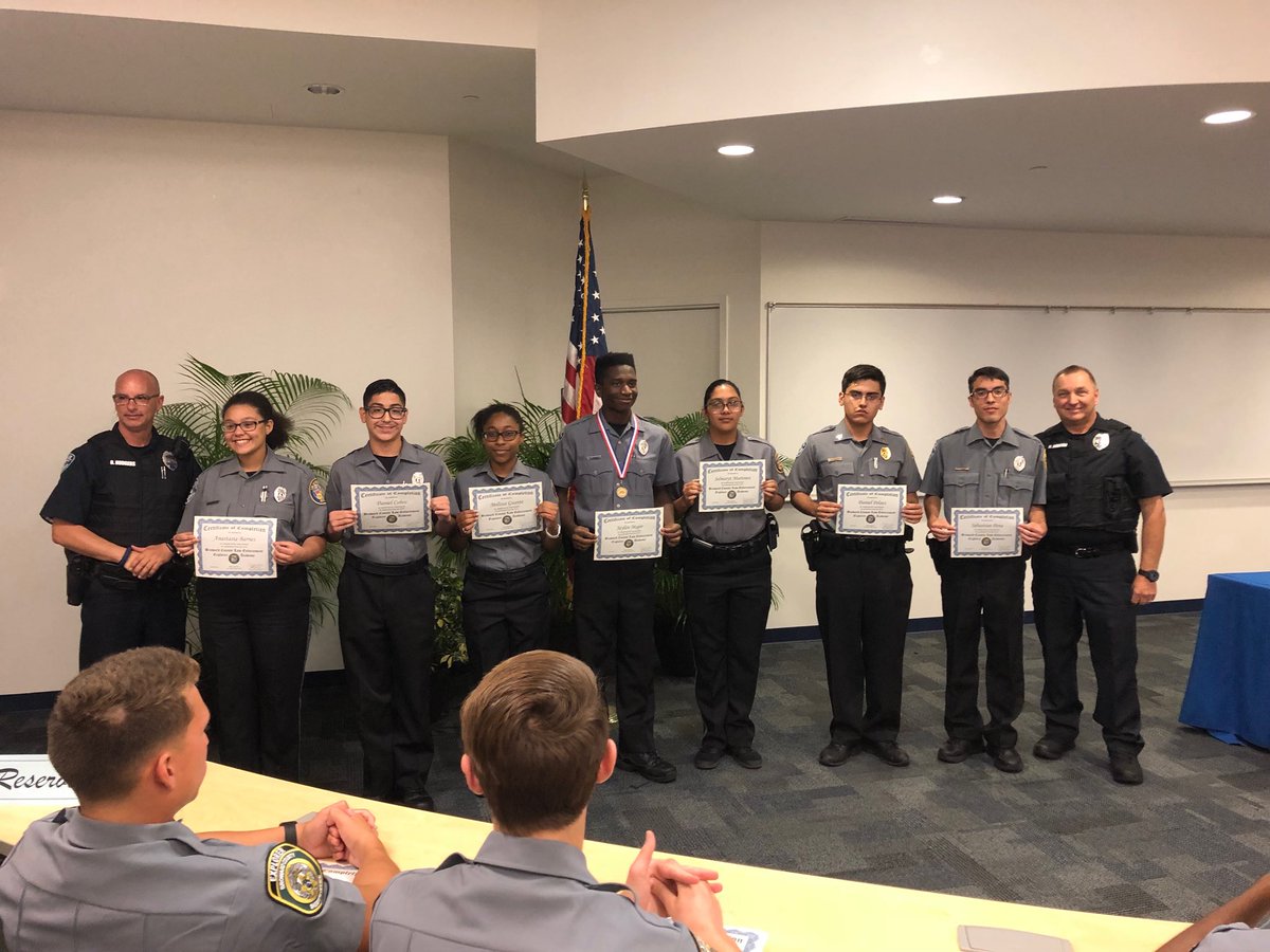 SunrisePoliceFL's tweet photo. Our Police Explorers graduated from a 1 week Academy.  They’re a great group of students and always impress us. If you know someone who may be interested in joining the Sunrise Police Explorers, call our juv. services coordinator at 954-746-3653. 
#SunrisePolice #ExplorerPost https://t.co/DJDIErCuZ9