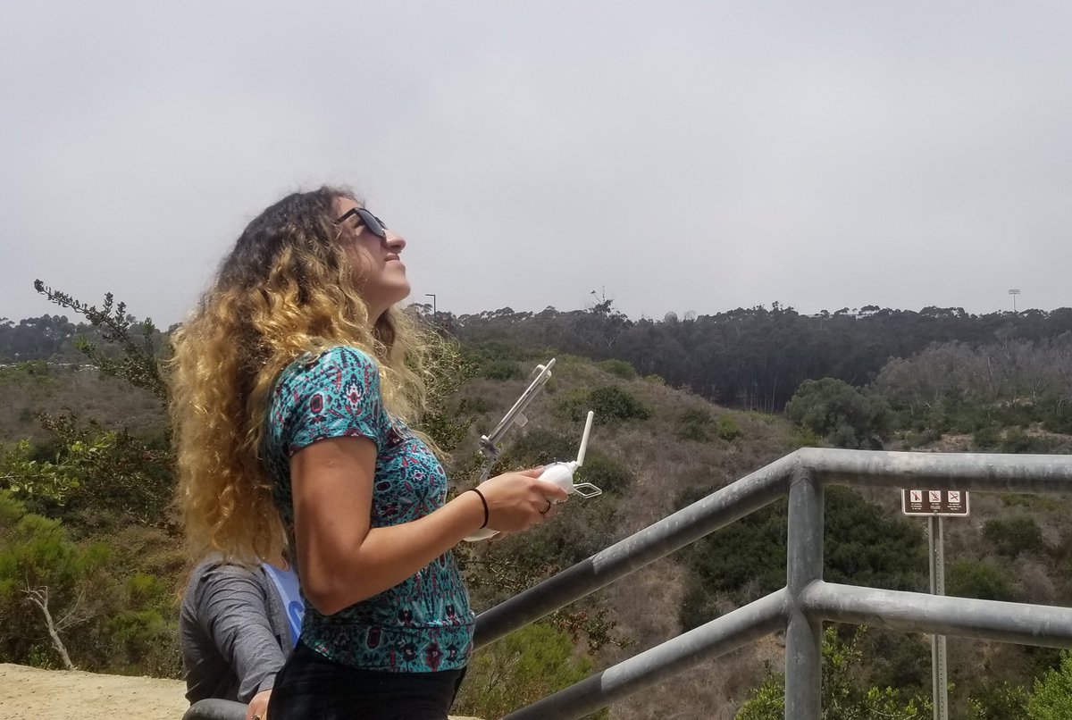 chippiekizzle's tweet photo. Last day of #dronecamp2018 ! Ladies Who Drone are in action, flying high. #dronedames #ladieswhodrone #sheflies @nmaggikelly @kjeasterday @hannah_etchells @DarbiBerry @_youD https://t.co/wAoJm6QyXy
