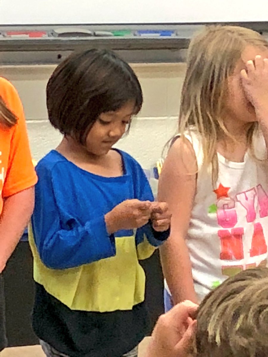 lesley417's tweet photo. #StoriesOnStage presented the three little pigs to family and friends #WilderRocks #exploreSPS @WilderSPS @officialSPS https://t.co/BbkAyDeyqU
