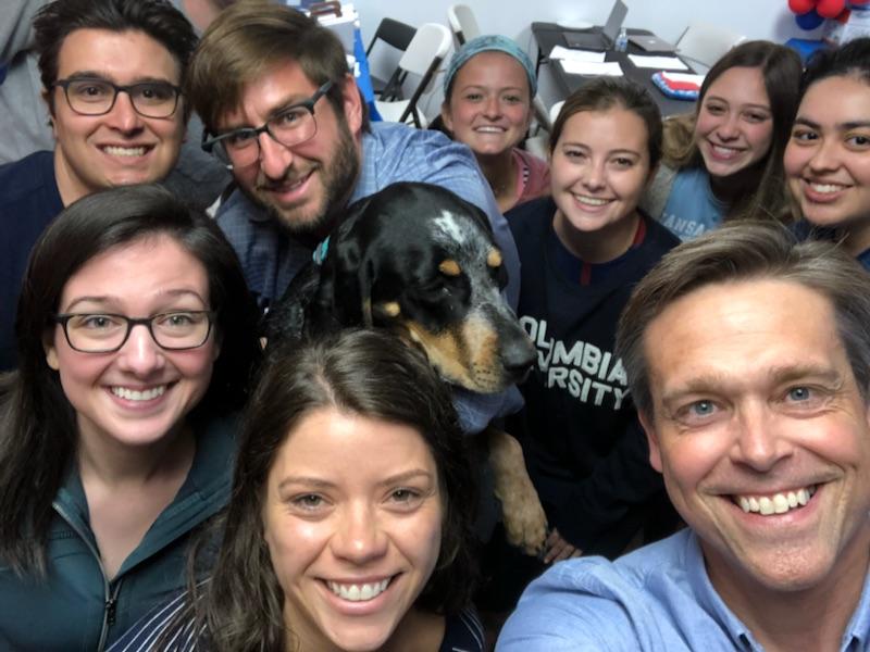 TomNiermann's tweet photo. Happy #NationalSelfieDay from me and the #TeamTom interns!! https://t.co/vIOTfMfTAr