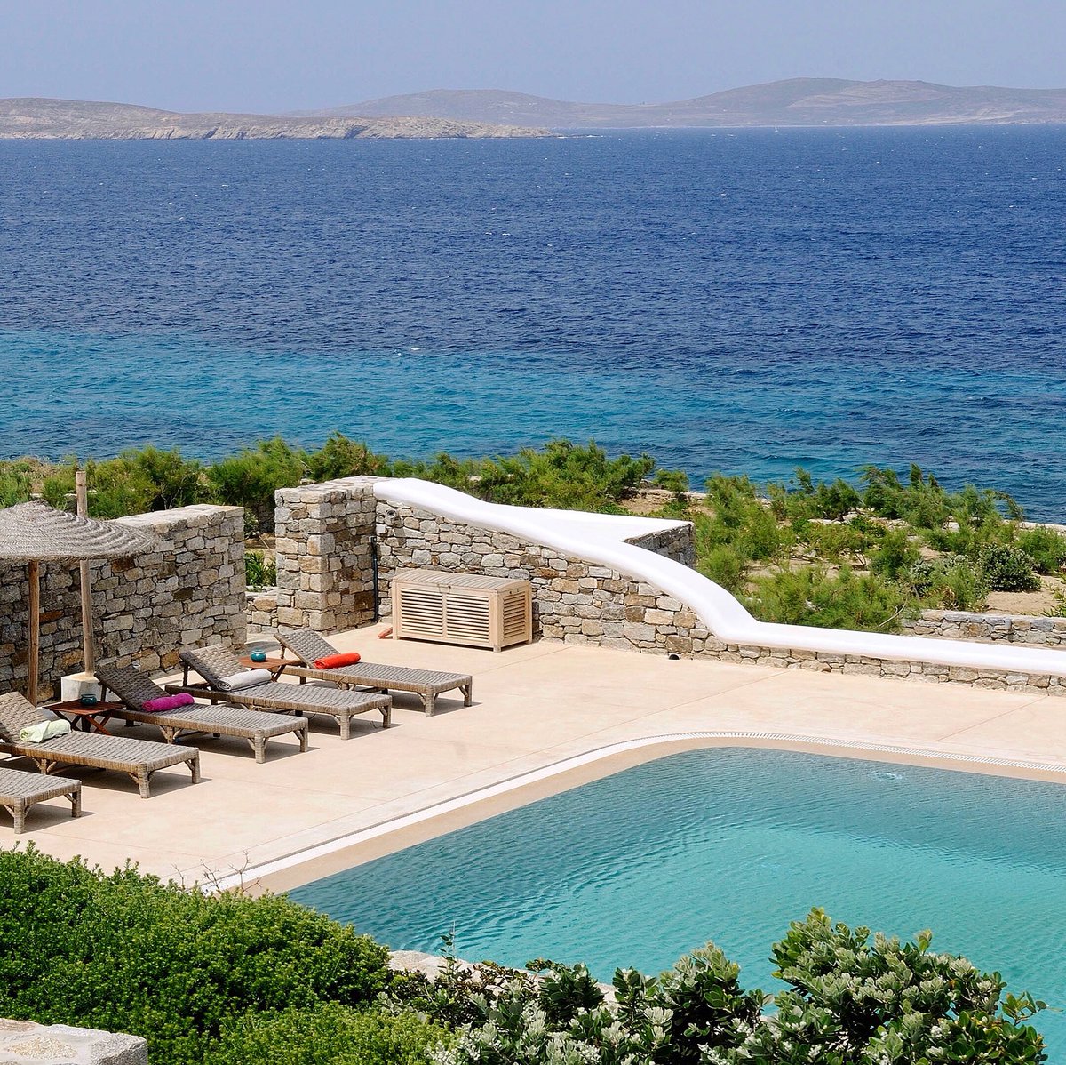 RoiDeldimou's tweet photo. Mykonos is calling #Mykonos #holidays #luxurylifestyle #villarental https://t.co/0agW0y2LOd