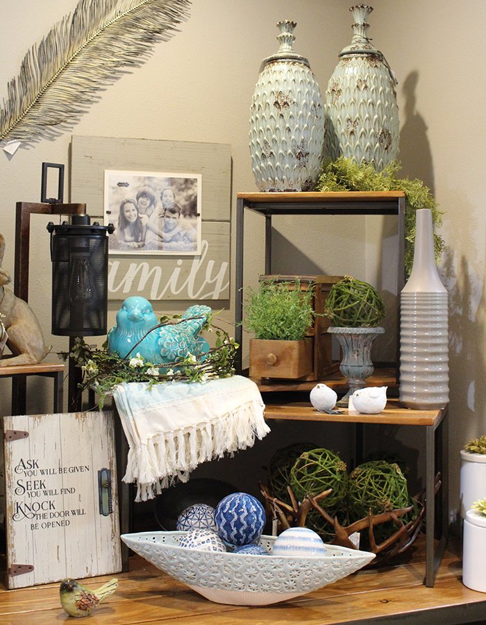 Looking for a new lunch spot in Lower North? Check out Neutral Groundz new lunch menu with Soups, Sandwiches and Salads. Plus grab a ☕️ ;)

ift.tt/2tgWoiJ ift.tt/2tgWoiJ