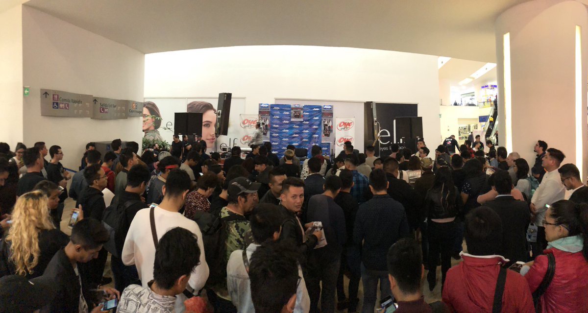 Oye897's tweet photo. 🔊🎶A unos minutos de iniciar 
         con la #FirmaDeAutógrafos 
            exclusiva de @Oye897 FM
                             CON
                         @Belanova 🎶🔊
                 @MixupTeam 
               Plaza Universidad https://t.co/bIKrXLovmo