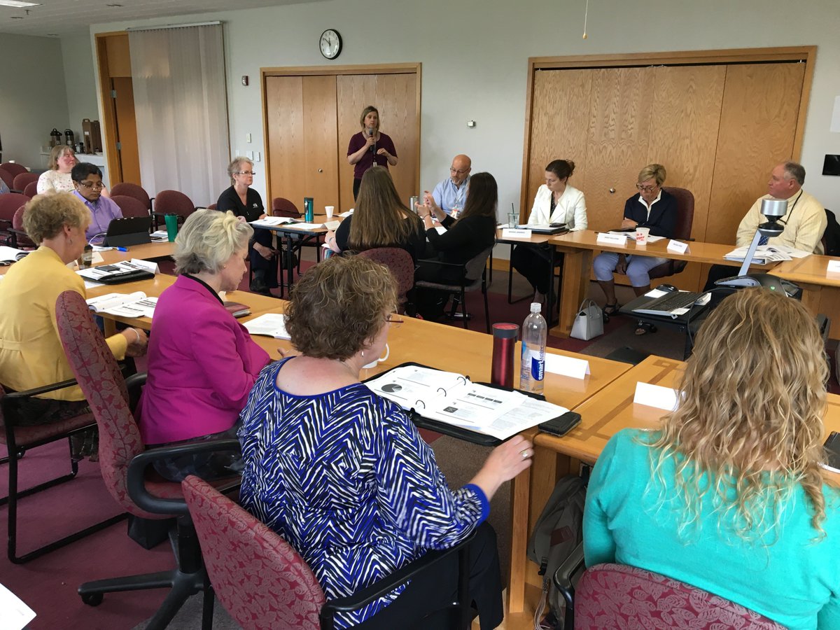 WI_DSPS's tweet photo. #WIPDMP staff were at the recent #SCAODA meeting to provide a #PDMP overview. Great discussion about #HopeActLiveWI https://t.co/O3KRHW3Aco