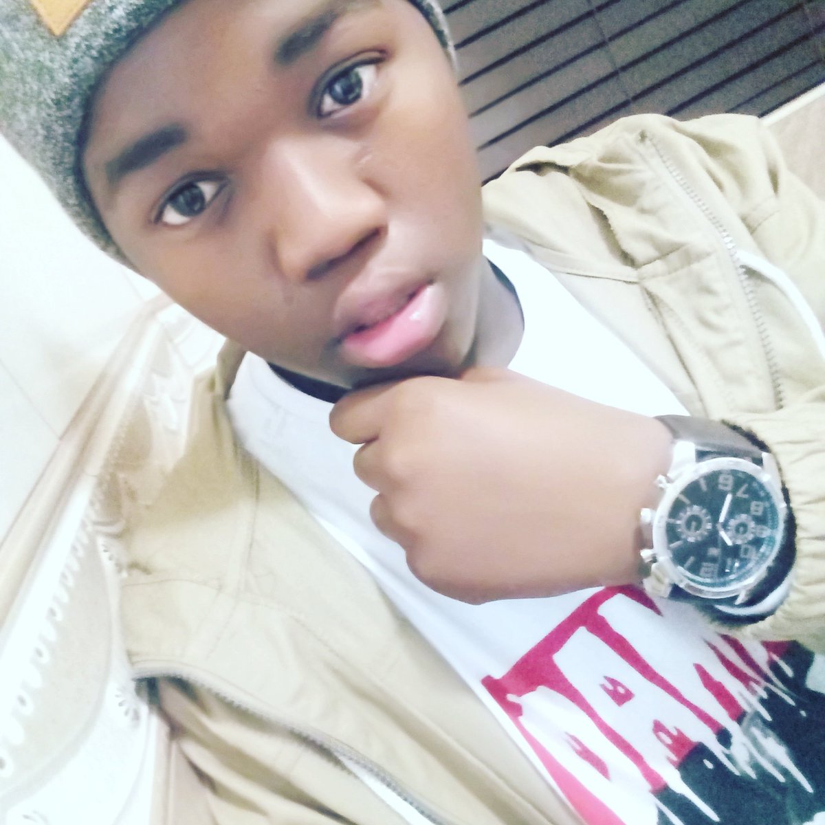 camagu_sa's tweet photo. Thinking about the Future🤔😇
.
😇🙏🎤🎶 https://t.co/Xrl7f1iRoR