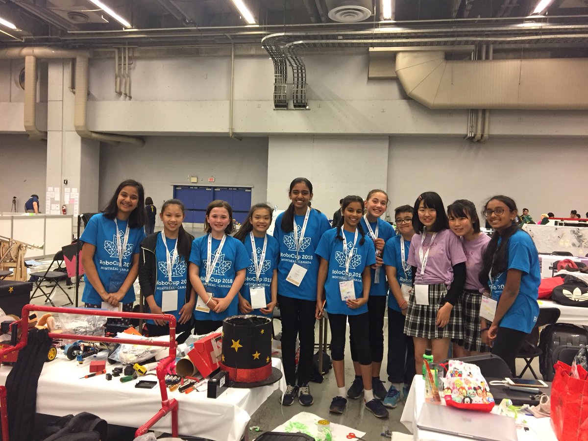 Already missing our friends from Japan 🇯🇵 and the USA 🇺🇸! #RoboCup2018 #WeAreEnglishMTL <a href="/EnglishMTL/">English Montreal School Board</a>