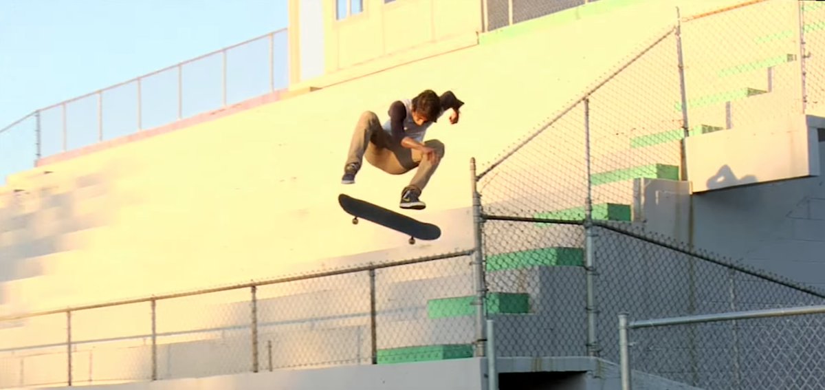 FlatlandKC's tweet photo. .@sean_malto is celebrating #GoSkateboardingDay at @HarrisonStDIY in Columbus Park today. #tbt to our first #ShowMeKC season featuring the professional skateboarder. 🎬: https://t.co/WiPV8XQXrW https://t.co/LnUNqbVa0s