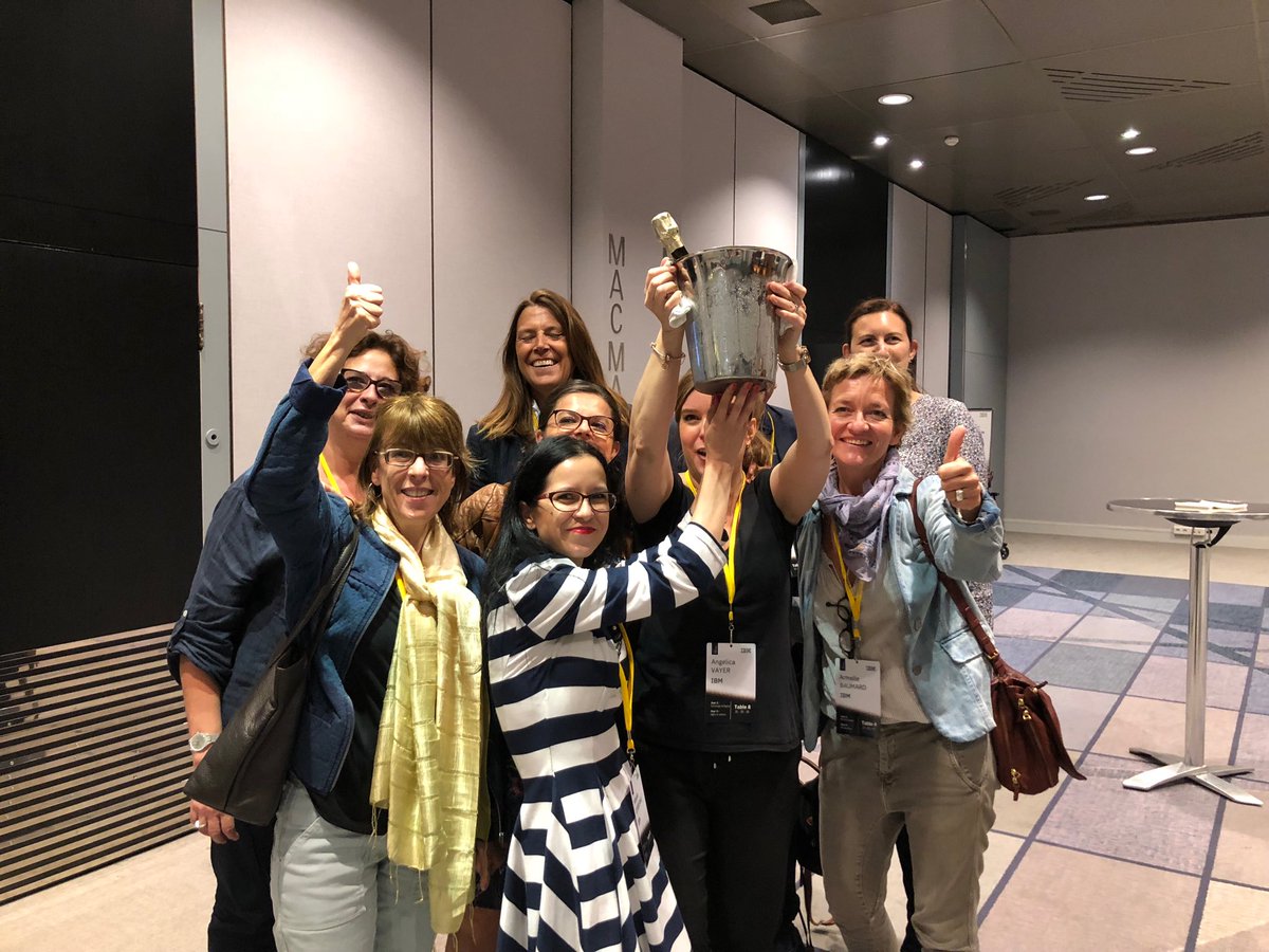 MihaelaCorbeanu's tweet photo. The winners take it all #makingthemarketer #paris #escapetheroom #digitalmarketing 
@sophie8stanton https://t.co/NDE90d8Gku