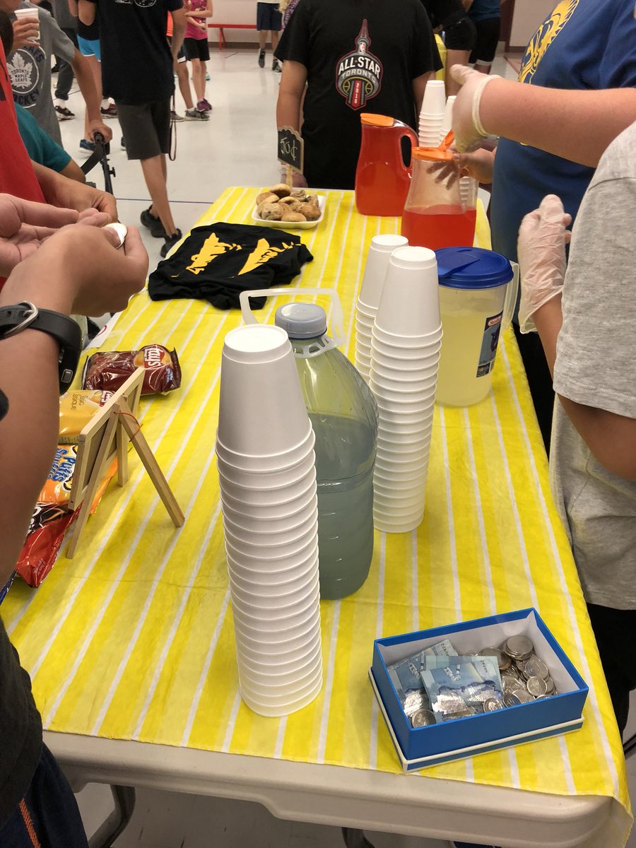 Mrs. Smith tweet media