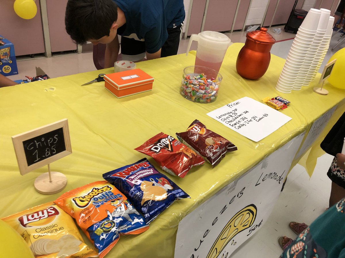 Mrs. Smith tweet media