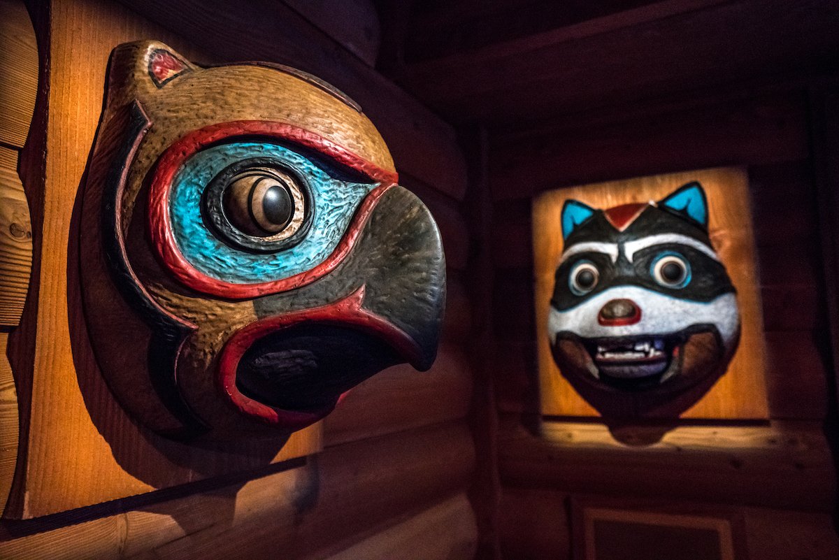 DynAttractions's tweet photo. Wings Over Washington is not just an eagle’s eye view the state’s natural wonders, but it is also a salute to local First Nations’ culture.
Watch: https://t.co/VejSmh6F5s
#IndigenousPeoplesDay
#Duwamish #Lushootseed #Tulalip
#SacredWaterCanoeFamily https://t.co/VmNHrdMtAy