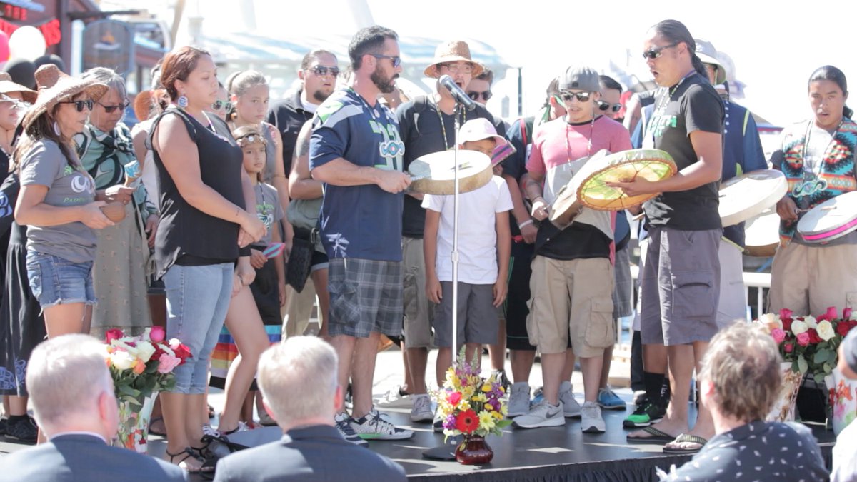 DynAttractions's tweet photo. Wings Over Washington is not just an eagle’s eye view the state’s natural wonders, but it is also a salute to local First Nations’ culture.
Watch: https://t.co/VejSmh6F5s
#IndigenousPeoplesDay
#Duwamish #Lushootseed #Tulalip
#SacredWaterCanoeFamily https://t.co/VmNHrdMtAy