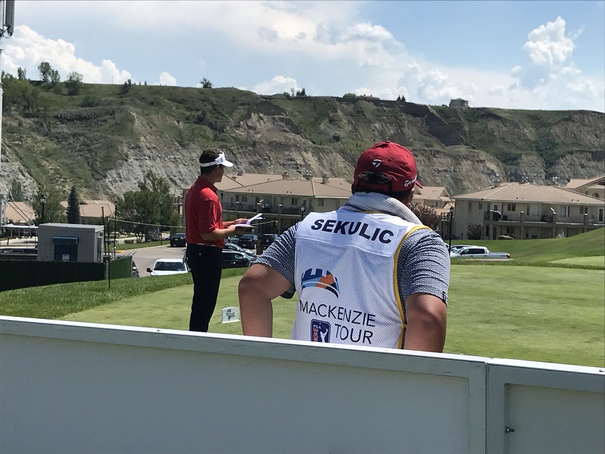 <a href="/Maxsekulic/">Max Sekulic</a> ready to tee off on the PGA Canadian Mackenzie tour! With caddie <a href="/ChandlerMcd99/">Chandler Mcdowell</a>