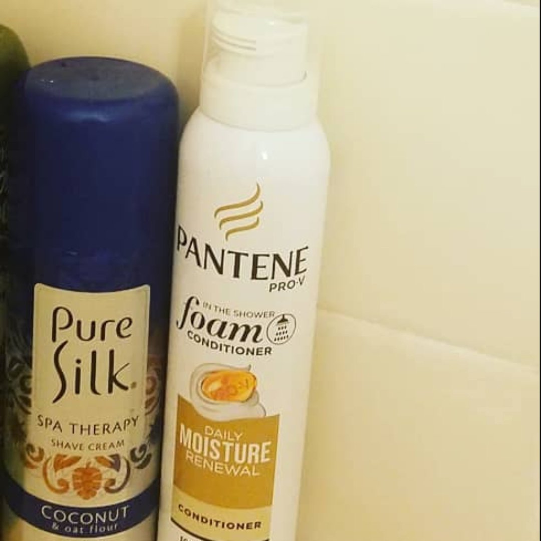 catpoo11's tweet photo. https://t.co/rawMefU8G7 @Influenster @Pantene #PanteneHairGoals #Walgreens #Contest #Complimentary
All June @Walgreens u can BUY 1 Get 1 50% Off Pantene Products, get a $5 Off digital coupon when u Buy 2 Pantene Foam Products OR Buy Any 3 Pantene Hair Products https://t.co/6cXwxmGNSV