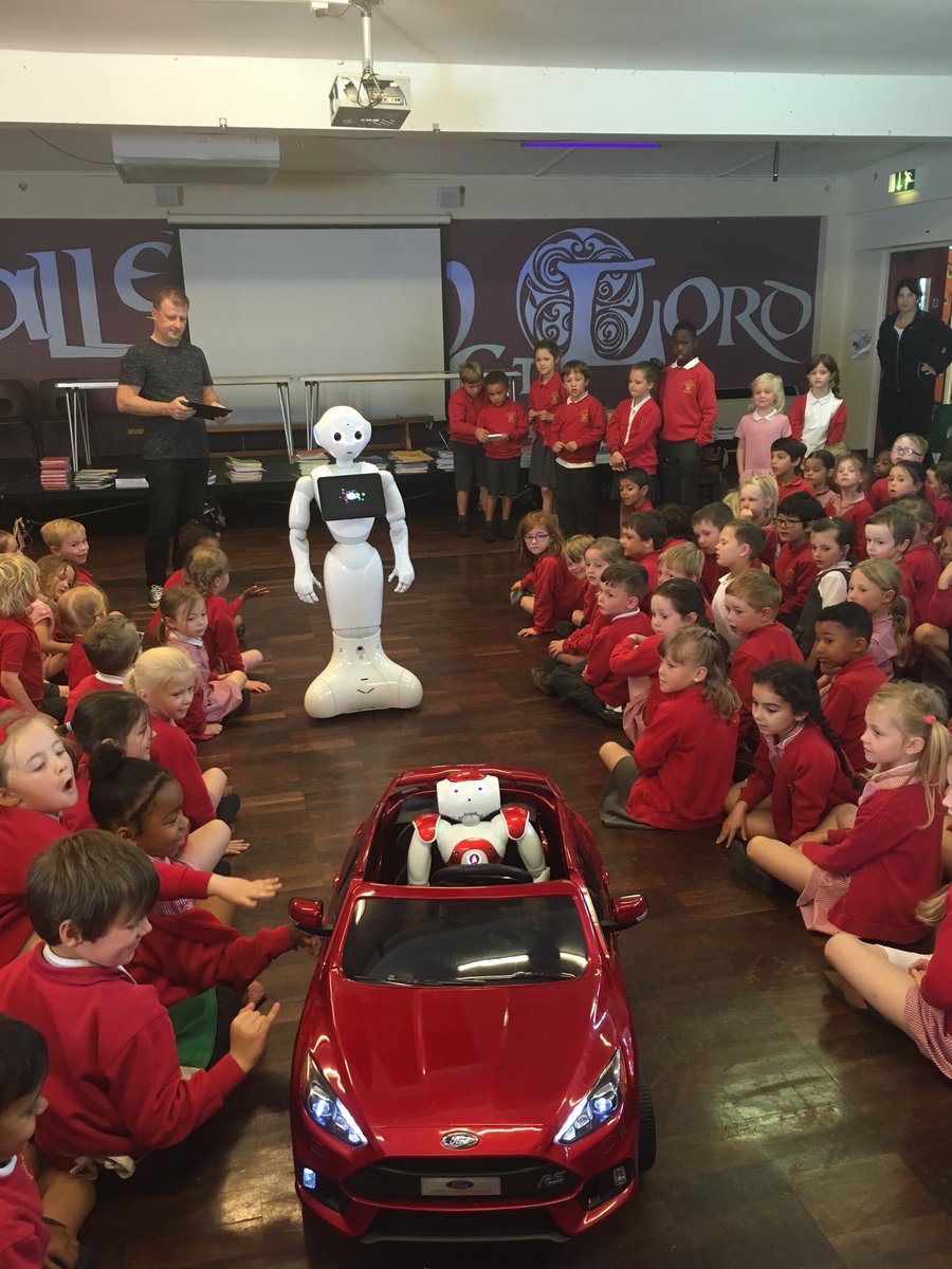BridgendCollege's tweet photo. Our robots Si &amp; Pep visit @llandaffcity school today! #RobotsOnTour #GeekDay #GeekSquad https://t.co/wZOzzkYr8q