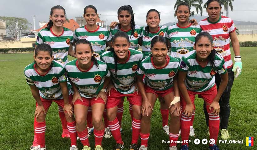 FVF_Oficial's tweet photo. Flor de Patria Campeón del Torneo Apertura 2018 de la Superliga Femenina | #FVF | https://t.co/y5tH79TTMz https://t.co/7CmLCqjeGY
