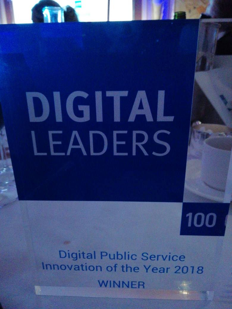 We are delighted to announce the apprenticeship service has won the <a href="/Digileaders/">Digital Leaders</a> Public Service Digital Innovation of the Year award for 2018 #goteam ! <a href="/ESFAdigital/">ESFADigitalServices</a>  @ESFAgov <a href="/educationgovuk/">Department for Education</a>