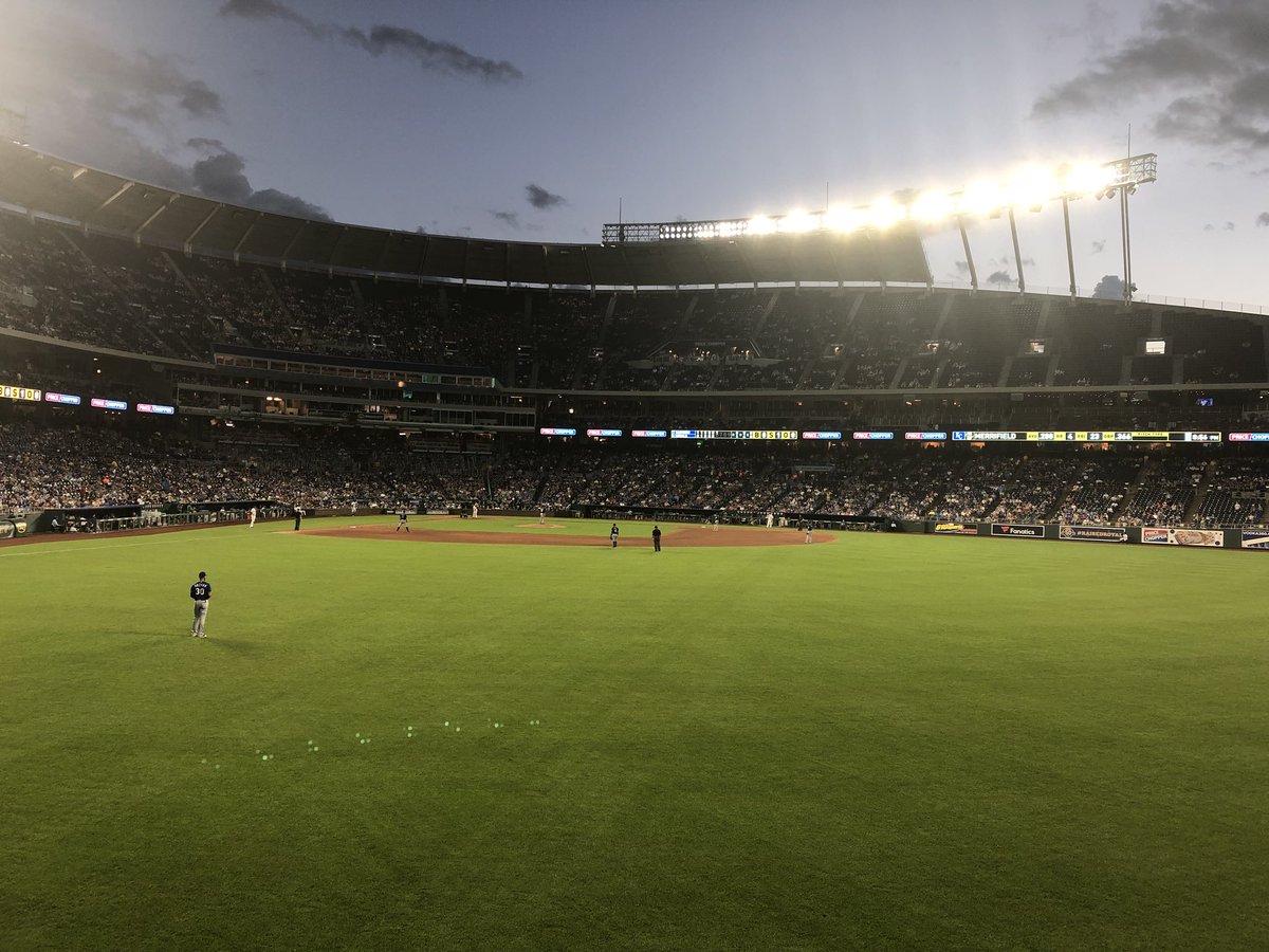 KCTechCouncil's tweet image. Tech Night at the K was a home run thanks to the Kansas City Royals and Dimensional Innovations. 
Thank you to everyone who came out and celebrated the Kansas City tech industry with us, and a special thank you to Techweek for sponsoring our gathering. #KCTechNight