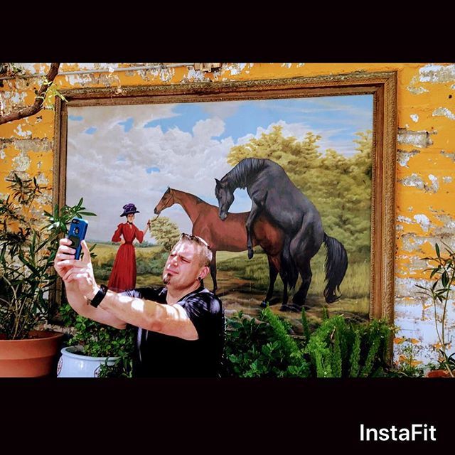 Jen__Deome's tweet photo. A professional #selfietaker right here! A very handsome one at that. @chrisdeome #getthatselfie @parkonfremont #nationalselfieday #hubby #wifelife #sexy #handsome #horsingaround #fitdad #fithubby #legday #yummyfood https://t.co/SIpxhamP2h https://t.co/jTV7sm5hPt