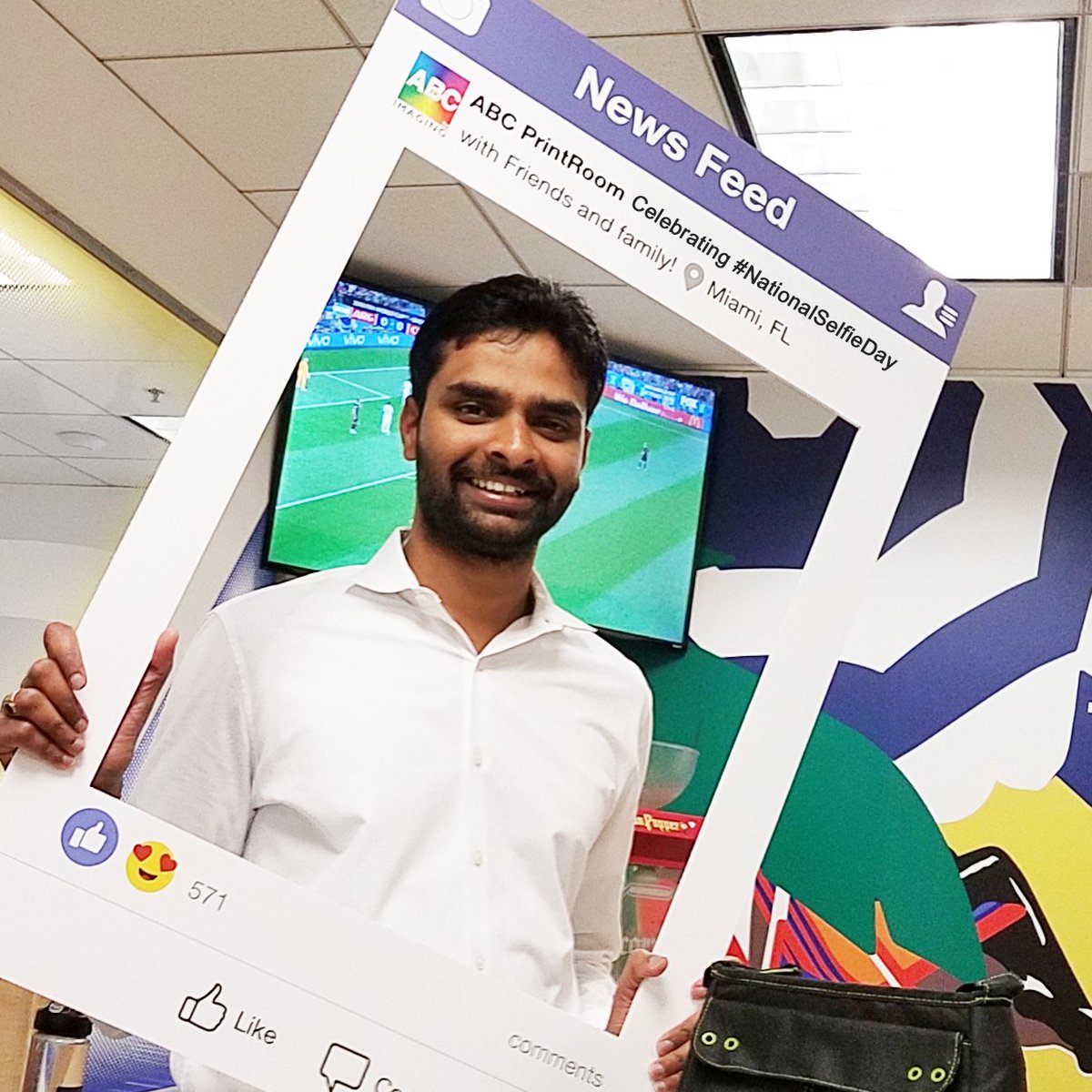 ABCPrintroom's tweet image. One final selfie by the IT department, who managed to combine lunch, the #WorldCup, and a selfie all in one. Be like IT - get your #selfieframe now! #NationalSelfieDay #abcprintroom ow.ly/ilu350hMlFn