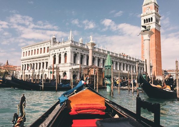 StonehillAbroad's tweet photo. Beautiful view of #Venice! Thanks 👽 👽 👽 , Tag us to be featured! #stonehillabroad https://t.co/hQdQPRnvk0
