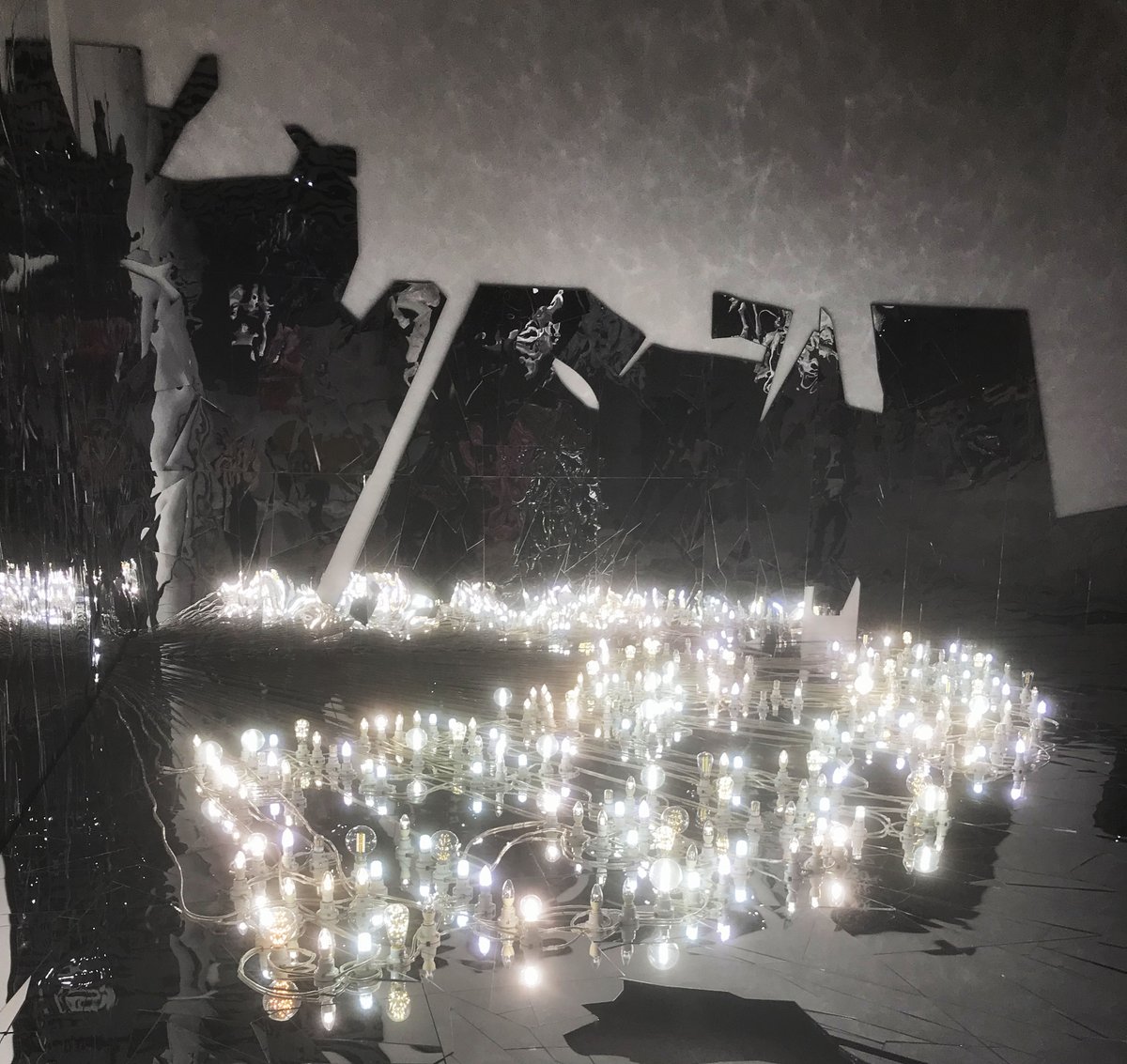 emraczkowski's tweet image. Striking and full of contrasts, whilst forcing you to consider humanity&apos;s deepest fears: read more about the #Leebul exhibition at @haywardgallery on my blog bit.ly/2K6Kka8 #artsblog #cultureblog