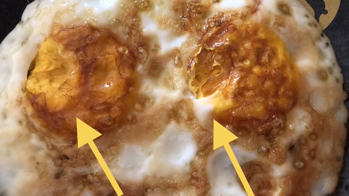こん3 美しい目玉焼きチャレンジ 君に白化は 黄身裏側面の大きな気泡が原因 ここから黄身表面の白身に火が伝わった模様 両方の 黄身に同じような気泡が発生してるので偶然ではなさそう 卵の新鮮さで解決するか ハムの上に乗せて気泡を抑えるか こん3 美しい目玉焼きチャレンジ 君に白化は 黄身裏側面の大きな気泡が原因 ここから黄身表面の白身に火が伝わった模様 両方の 黄身に同じような気泡が発生してるので偶然ではなさそう 卵の新鮮さで解決するか ハムの上に乗せて気泡を抑えるか