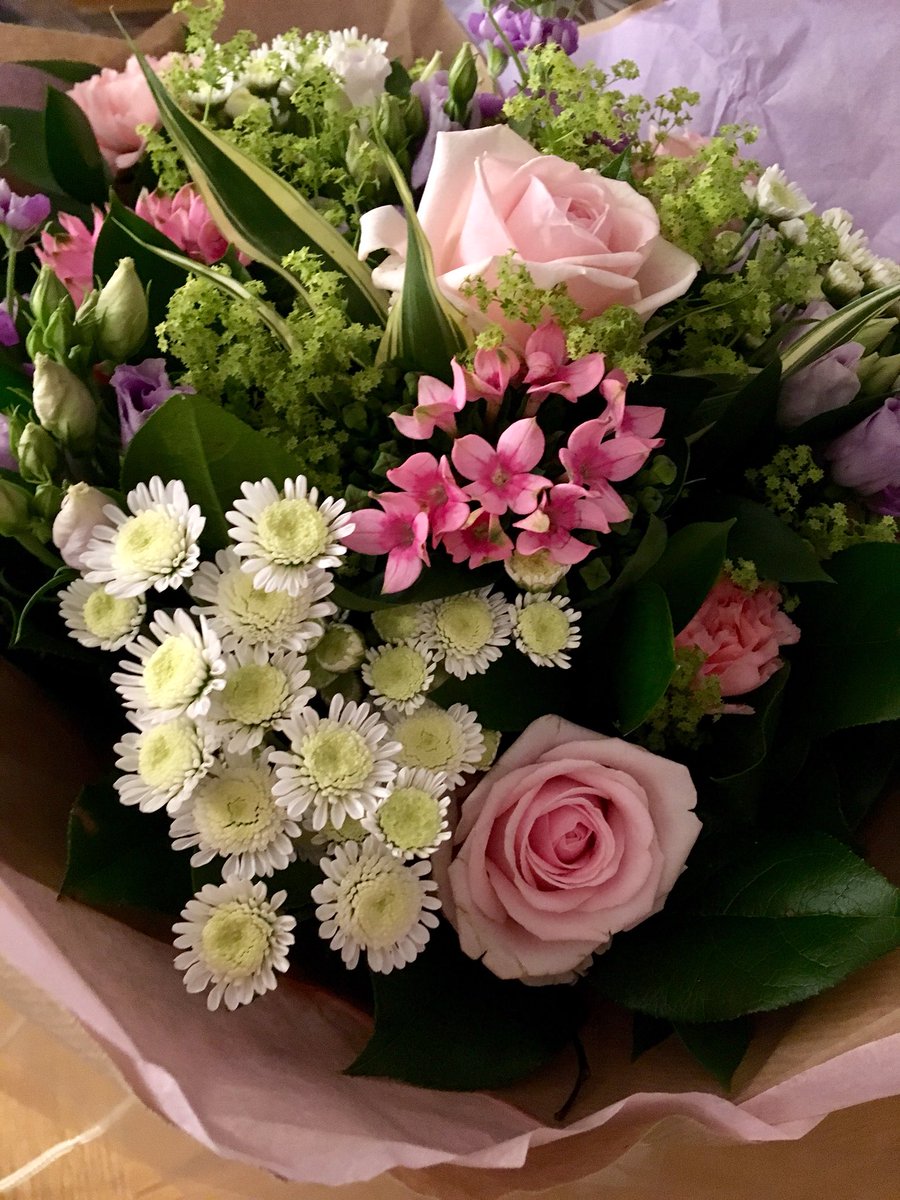 DolphinSchMusic's tweet photo. Senior Concert was spectacular tonight- well done everyone! A great atmosphere, fabulous performances and lots of fun. Thanks so much for your hard work! ���🌟🌟🌟🌟 https://t.co/Hfiji0UD8V