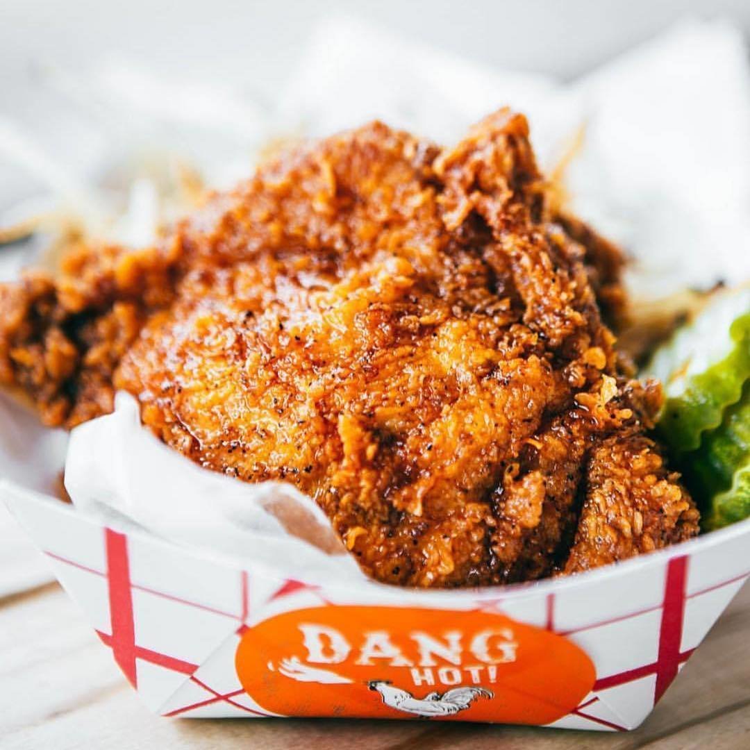 🎵 Don’t cha wish your chicken was hot like me? 🎵
📷: @foodiswhyimbroke