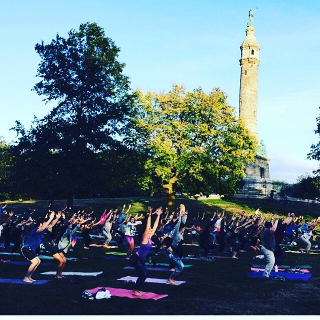 naturalnewhaven's tweet image. #HAPPYSUMMERSOLSTICE! ☀️☀️☀️TONIGHT: 7pm At the TOP of #EastRock join Breathing Room for #SolsticeYoga! Details: See calendar event listing in our June edition of #naturalawakeningsnewhaven on page 25. #namaste🙏 @breathingroomyogacenter