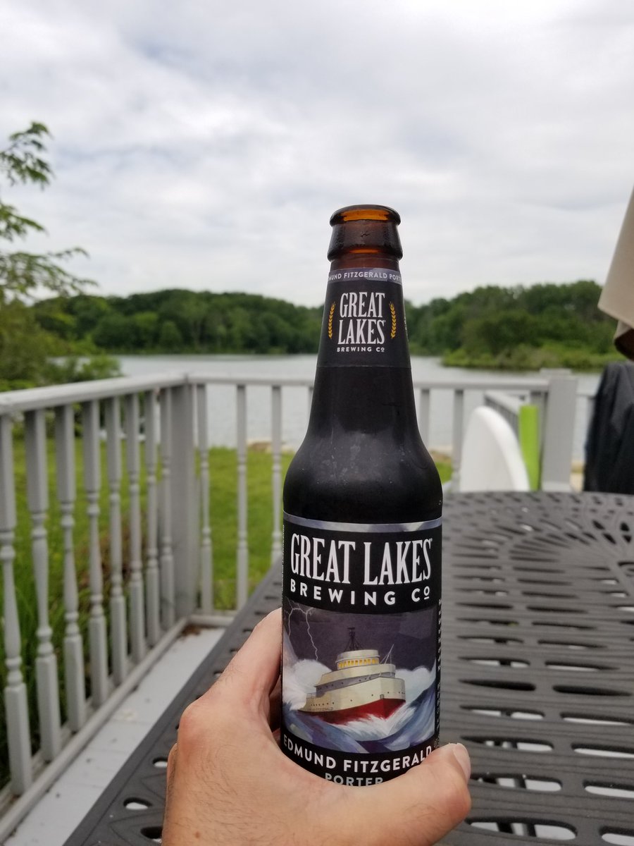 stephenfgrove's tweet photo. @benjaminchapman @bugcounter With you in spirit from Cleveland 🍻 https://t.co/0sCgjorPBR