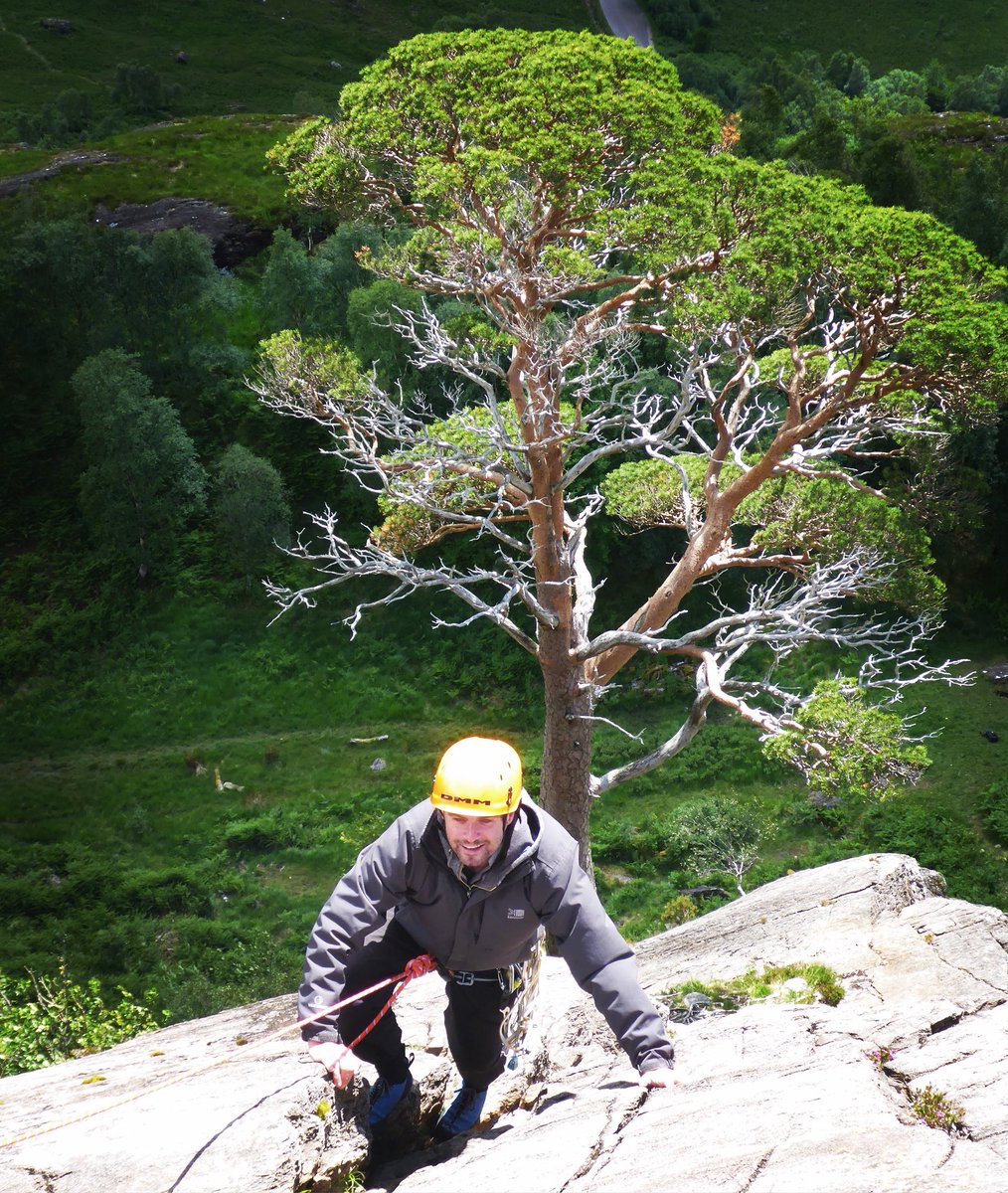 MaxHuntercouk's tweet photo. A great day today observing/coaching one of the next generation of Mountain Instructors (Jonty), as he was working hard delivering a brilliant day to Shane and Maggie. A great day at Polldubh. @the_AMI #polldubh https://t.co/ntM29Epsp4