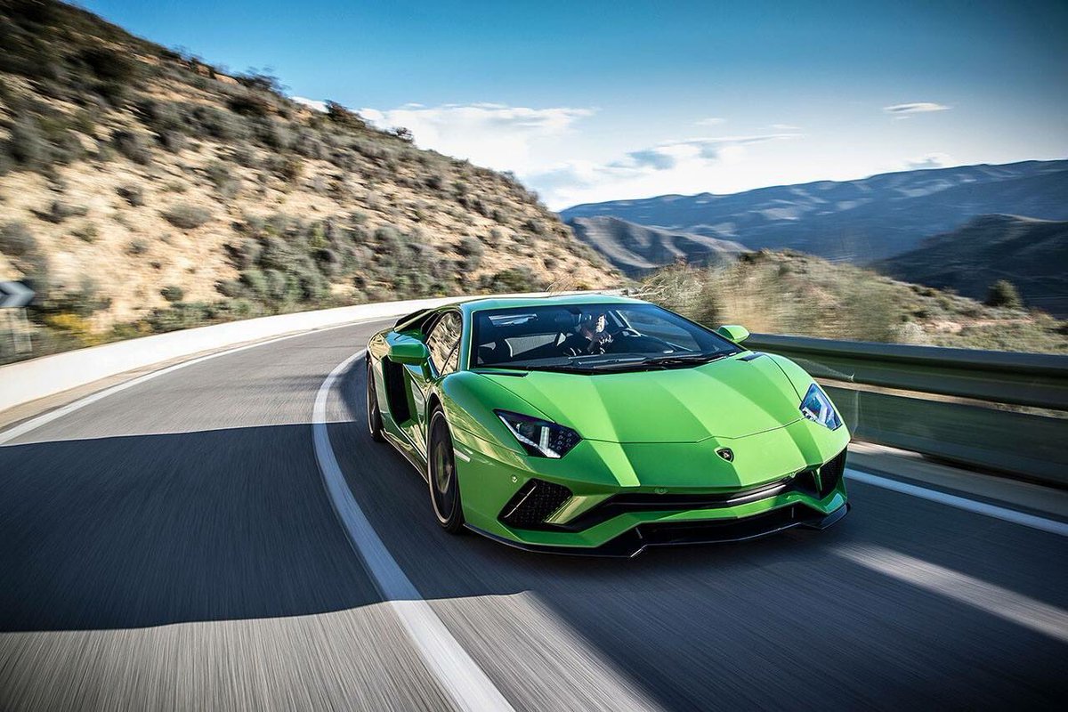 Featured image of post Slime Green Lamborghini Aventador In a future driven by technology it s easy to lose the genuine thrill of driving