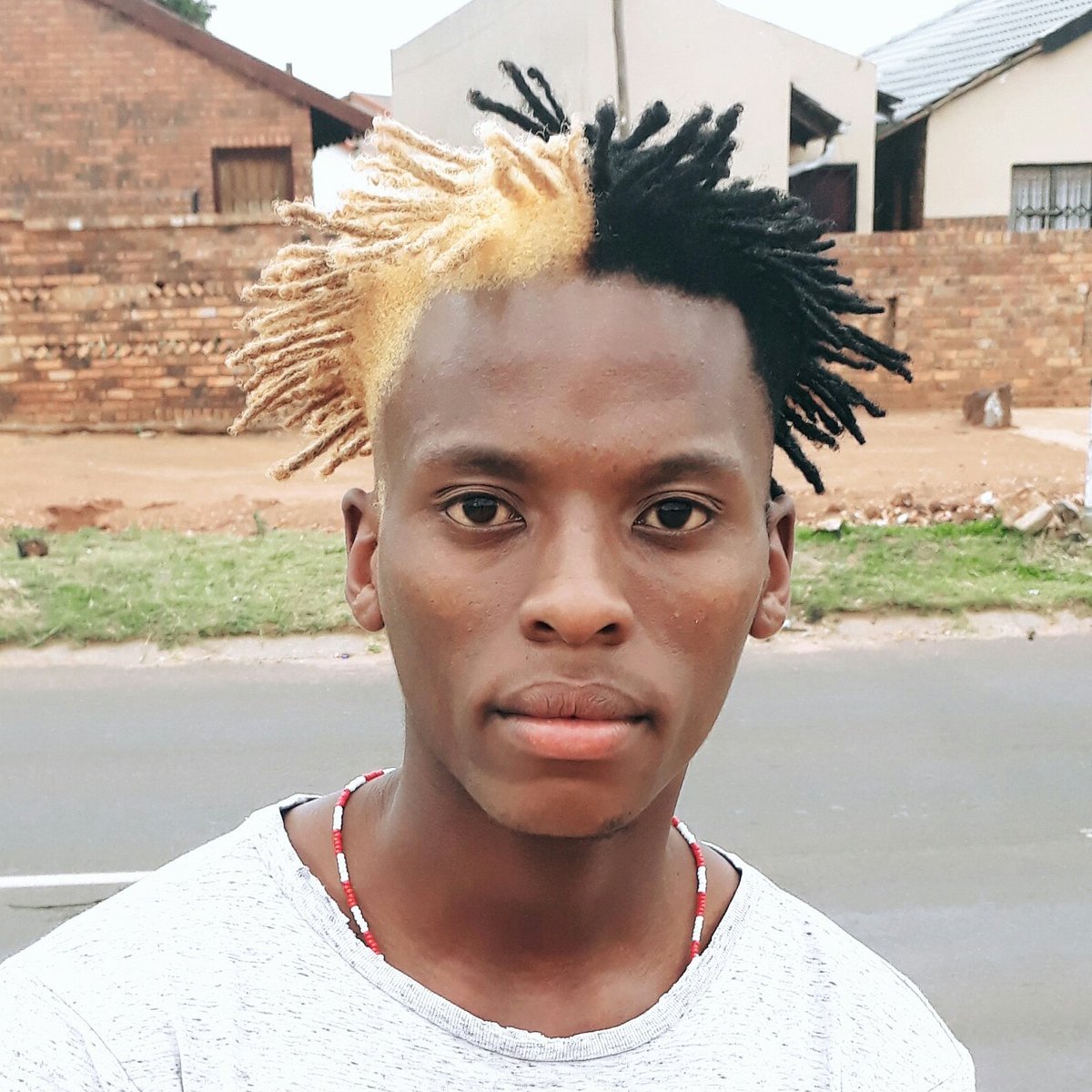 MathellTIA's tweet image. So people die and nigguhs tryna get famous over deaths ?
This app done turned y'all into immoral people 
#XXXTentacion