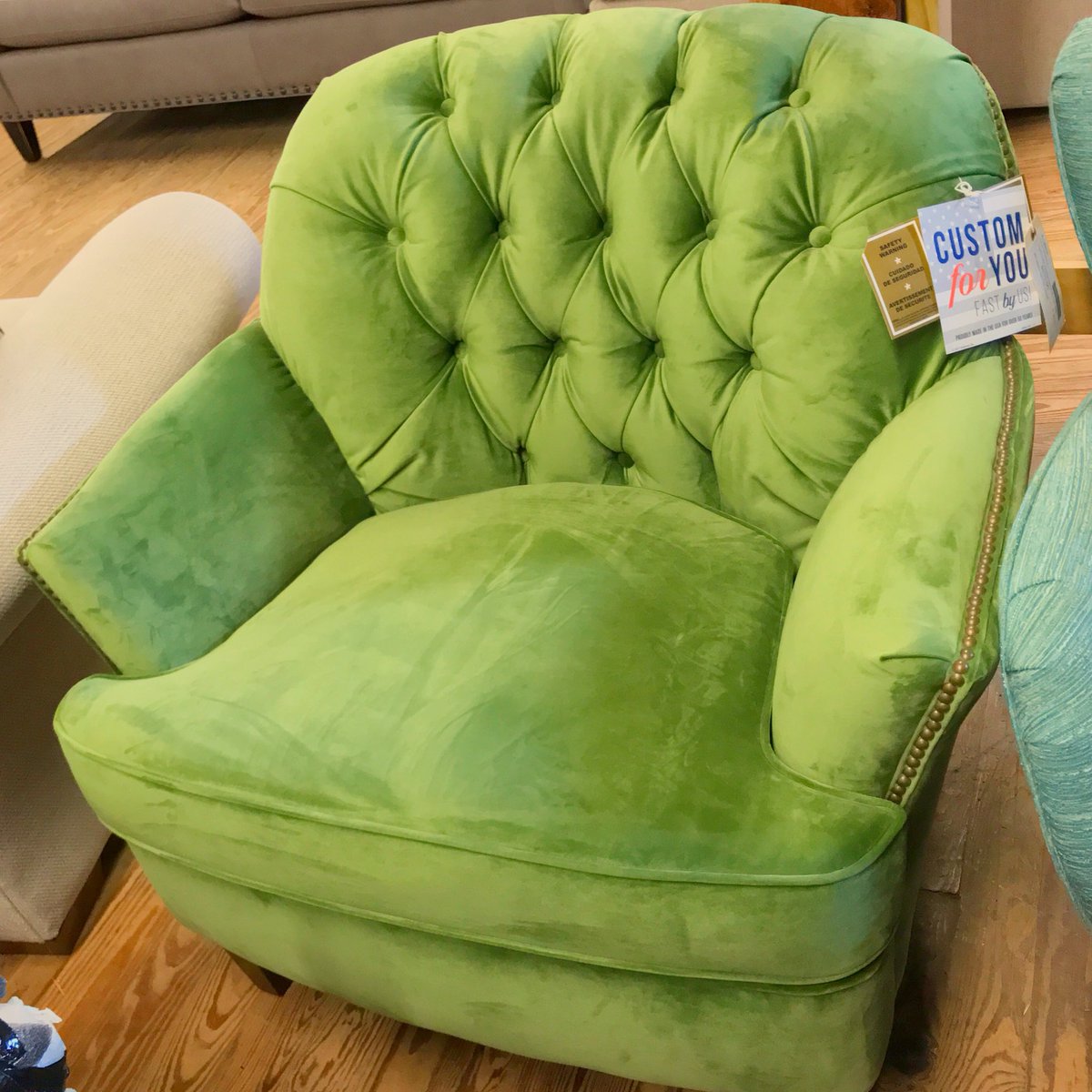 palmettofurncom's tweet photo. This @EnglandFurn #velvet #chair is made #customforyou! #englandfurniture https://t.co/gAy5Ld184G