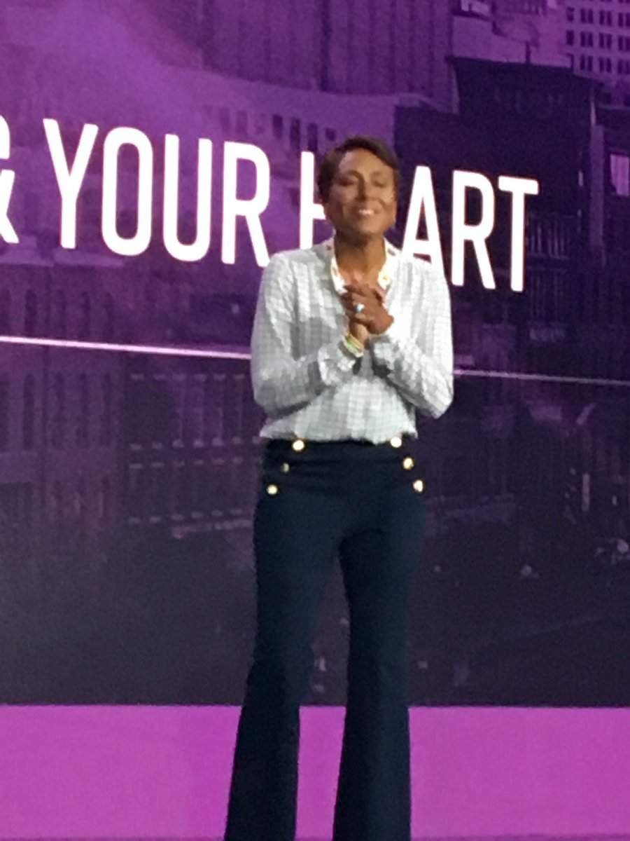 Monique_Robbins's tweet photo. Optimism is a muscle that gets stronger with use. Thanks @RobinRoberts you are an inspiration! #premierHA #Breakthroughs18 https://t.co/ADJuWAzsVr