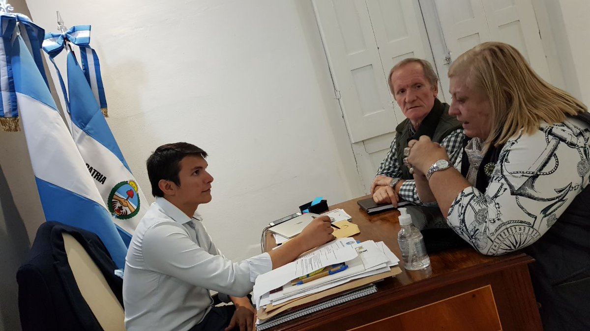 cuquicalvano's tweet photo. Avanzamos en el trabajo conjunto con asociaciones y ONG's para lograr mejoras en la calidad de vida de las personas con discapacidad. Con #Cadim, con quien @municorrientes viene articulando acciones, rubricaremos convenios para trabajar por nuevas oportunidades y más inclusión 🤝 https://t.co/oltNPyFVen