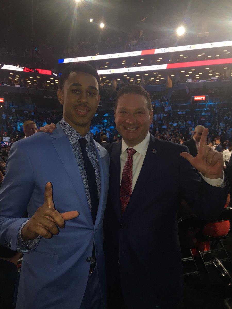 Chris Beard (@coachbeard) on Twitter photo 
