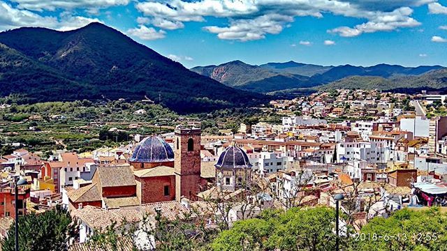 A veces es bueno ver el mundo desde otra perspectiva😊😉💙 #touristinfoonda #viuonda
#ondacastellon #compartesesaciones
Foto  @fjdiazmoran