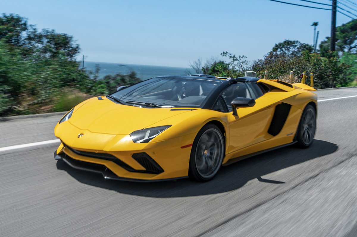 tucson_premier's tweet photo. Excuse me while I wipe away my drool! #Tucson #Premiere

2018 Lamborghini Aventador S Roadster First Drive: One of a Kind https://t.co/wkHgNE1AVe https://t.co/1MsTV1591f