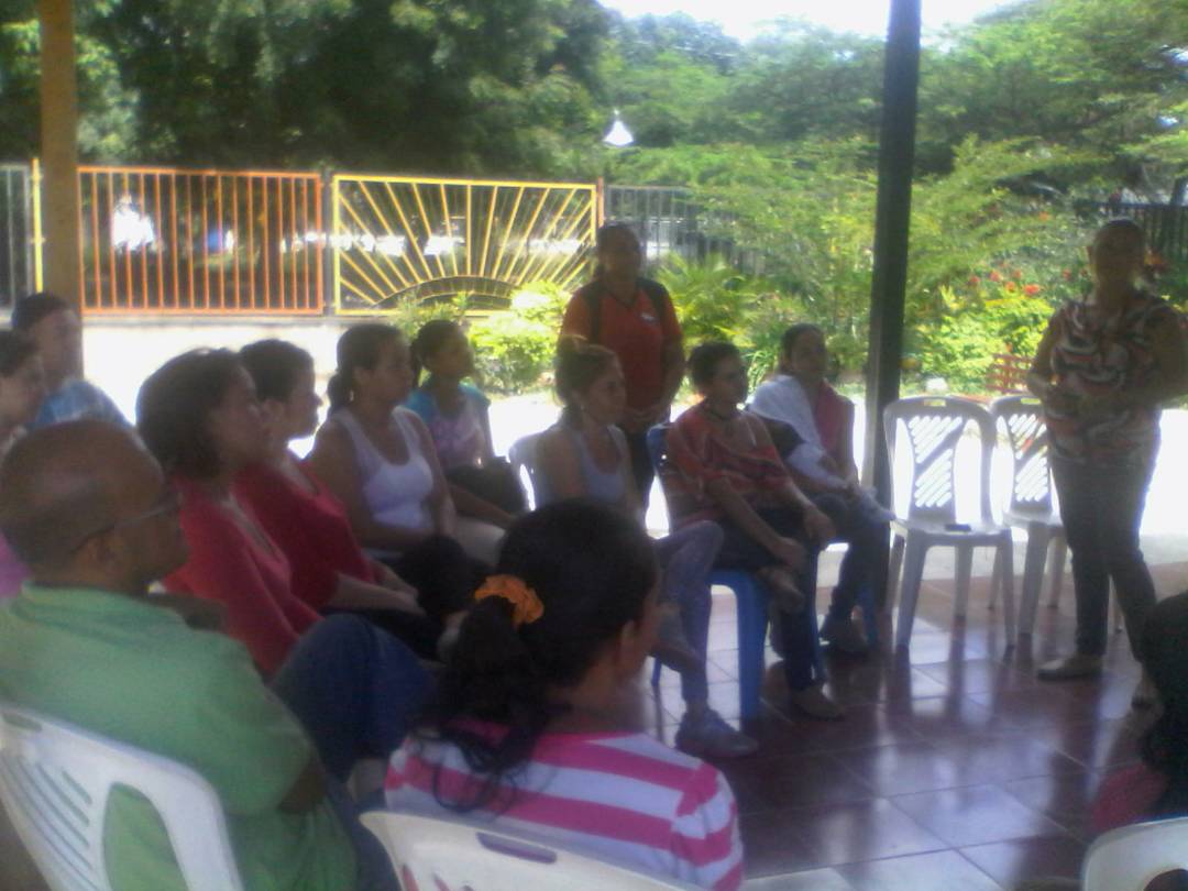 CEI_JoseFelixR's tweet photo. #MásProtecciónAlPueblo la tarde del jueves compartimos experiencias y conocimientos en el taller de Escuela para Madres "Parto Humanizado" @FNNSimon @oleisa2010 @PatriciaQuinter https://t.co/ZYzy3uPYKl