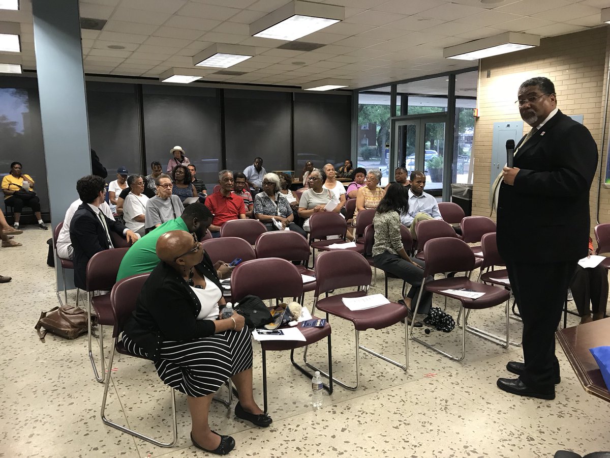 NataleeSnider's tweet image. Currently at the Fourth District MPD Citizens’ Advisory Council listening to election rules and preparing to vote on a new Executive Board.  

#ANC4B
#Ward4
#CitizensAdvisoryCouncil