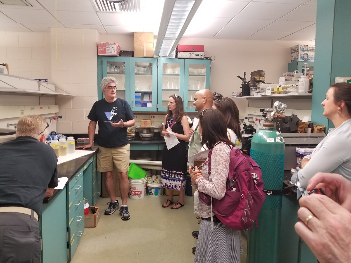 URISoilMicro's tweet photo. Talking to colleagues from @NEIWPCC, #NarragansettBayEstuaryProgram, #USEPARegion1, #USEPAHQ, #RIDEM, #CascoBayPartnership and #NBNERR about our EPA-funded research on performance of advanced #Nitrogen removing #septicsystems in #NarragansettBay, @uricels @universityofri https://t.co/VWT1BSQQmc