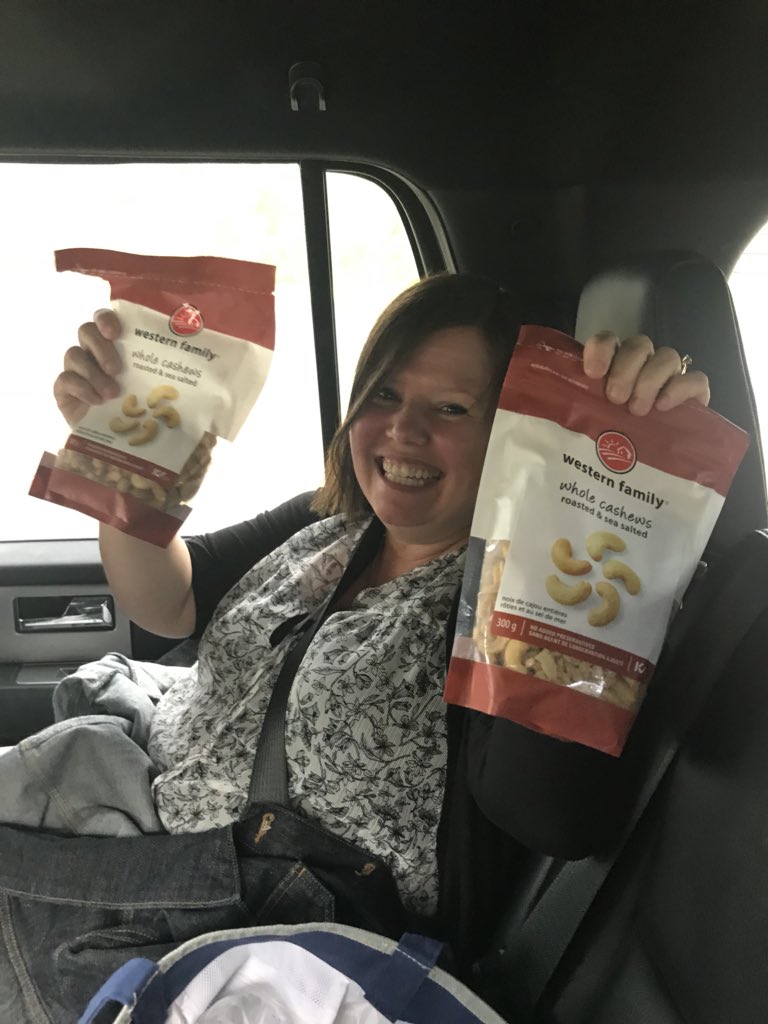 Emily_g_heath's tweet photo. @shashaclark21 is nuts about nuts #squirrley #prosperaleaders #roadtripsnacks https://t.co/G7ktUx8gWh