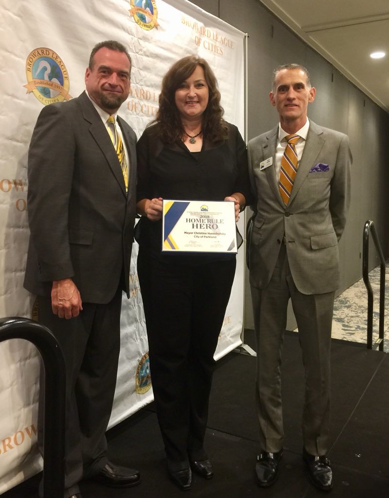 BobforBroward's tweet photo. Congrats to our home rule hero Mayor Christine Hunschofsky for the amazing work she has done for our City of Parkland advocating for our residents. #homerulehero @CHunschofsky @FLCities @browardleague https://t.co/iJQzAvX9gG