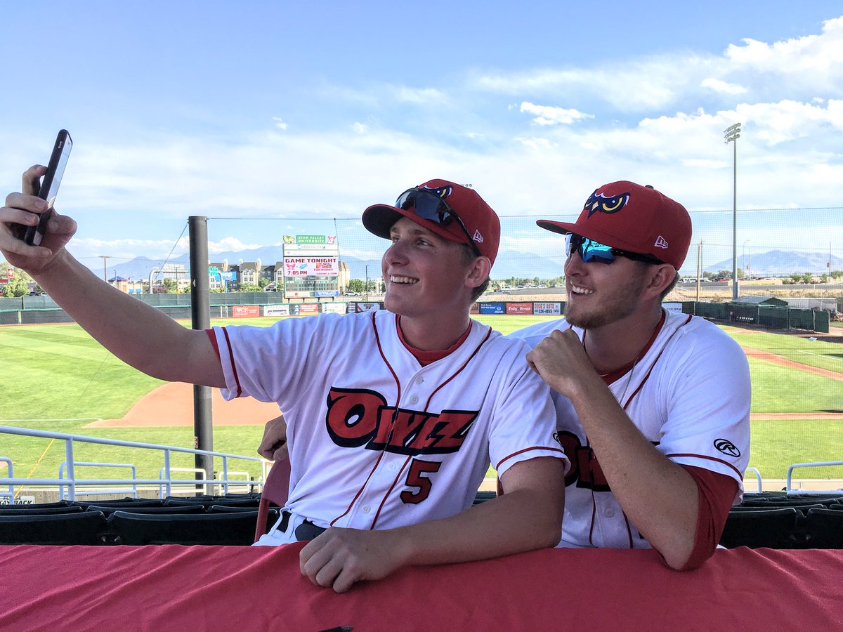 Snapping selfies and enjoying baseball ⚾️ Come see the Owlz for their home stand against the Ogden Raptors